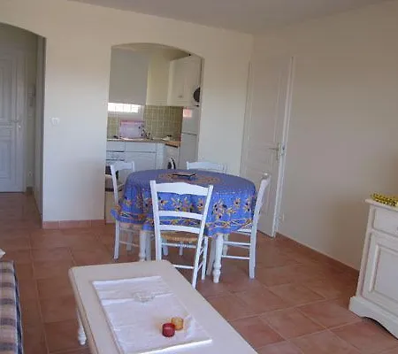 Apartman Hugo *